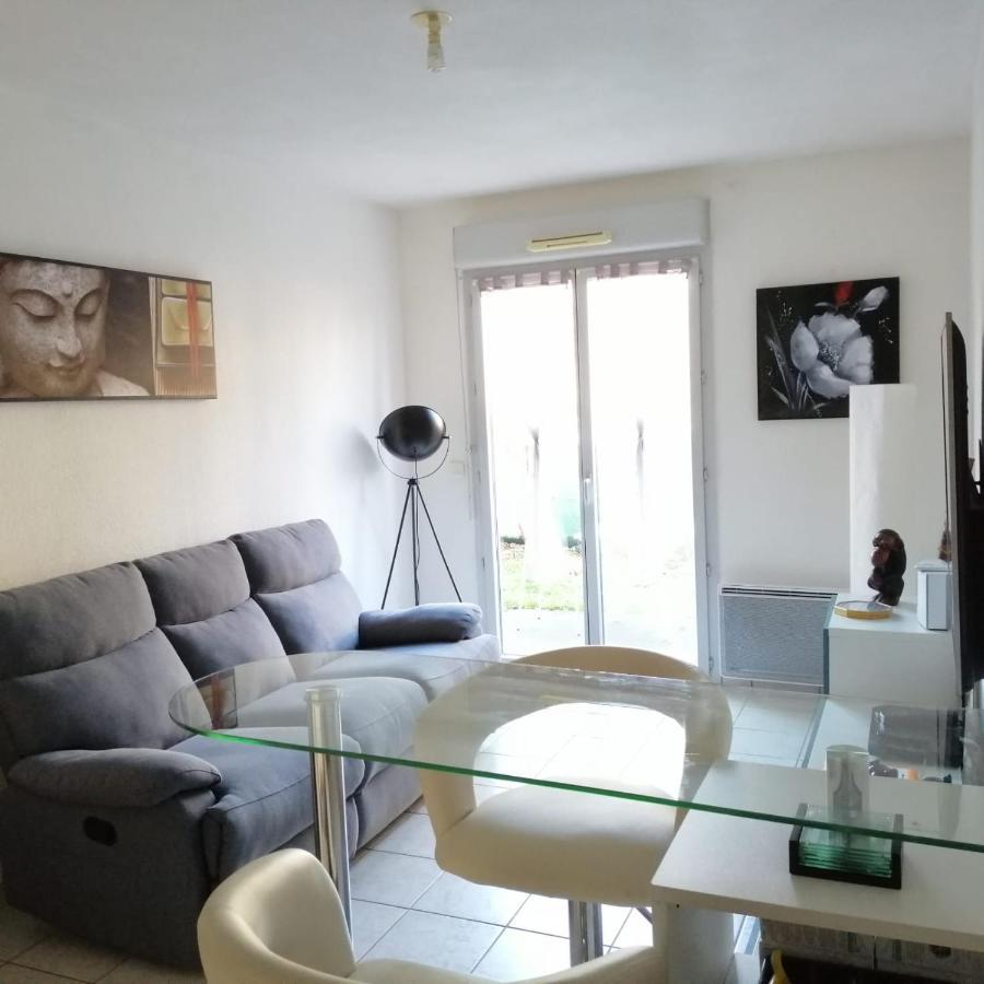 Appartement T2 En Residence Securisee Oloron-Sainte-Marie Exterior photo